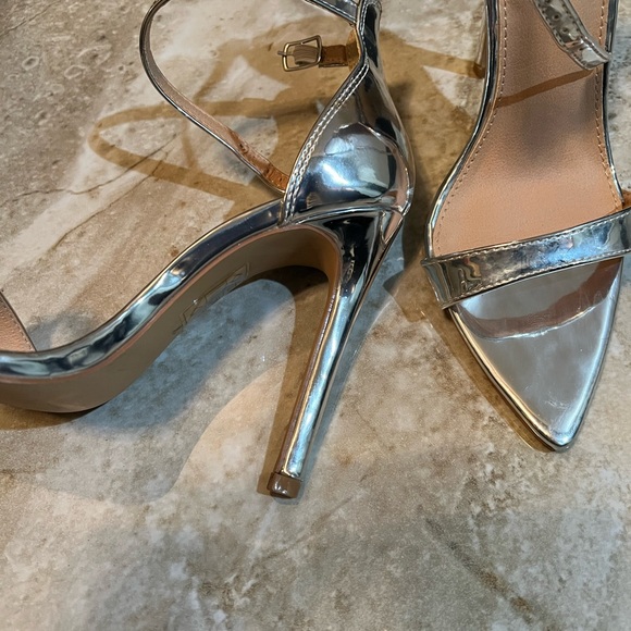 Women’s high heels - Picture 2 of 4